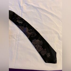 BONJOUR VTG 80s Elegant Black skinny Floral Men's Tie